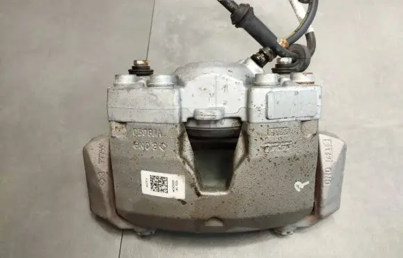 Audi A6 S6 C7 4G Front brake caliper 4G0106BM