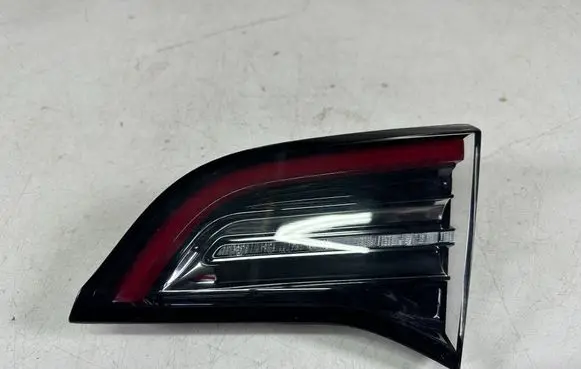 Tesla Model 3 Rear/tail lights 150208900C 1077404