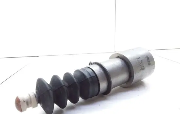 Volvo 850 Clutch slave cylinder 6843128
