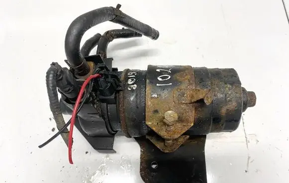 Hyundai Trajet Fuel filter wk8241
