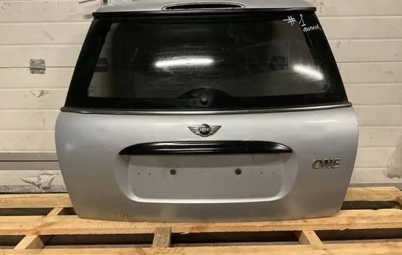 Mini One - Cooper R50 - 53 Tailgate/trunk/boot lid 