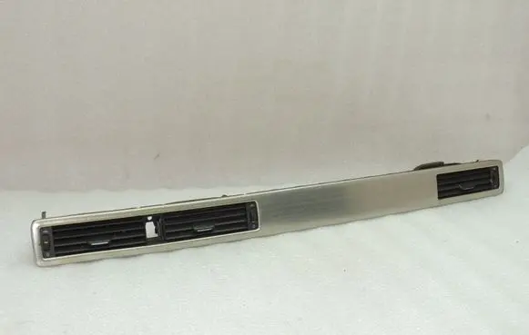 Volvo V70 Dash center air vent grill 30791984 30755181