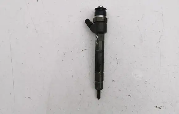 Mercedes-Benz B W245 Fuel injector 0445110167 A6400700787