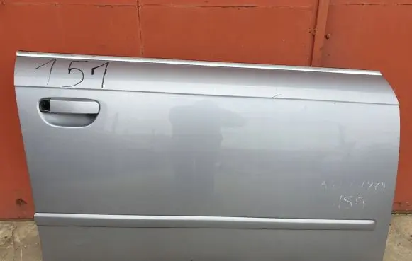 Audi A4 S4 B7 8E 8H Front door