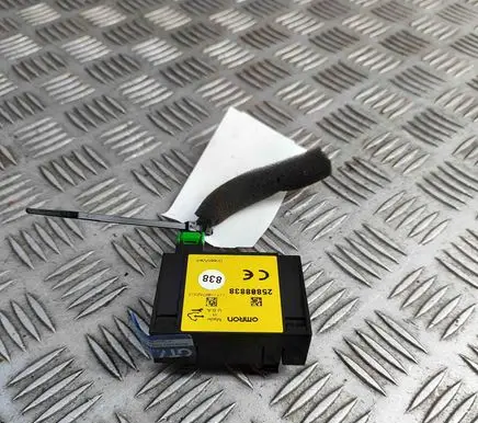 Chevrolet Captiva Keyless (KESSY) go control unit/module 25808838