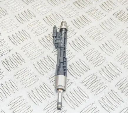 BMW 1 F20 F21 Fuel injector 7597870 0261500109