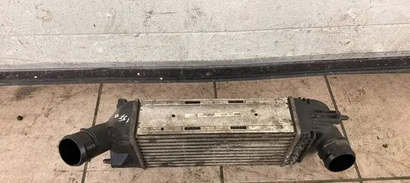 Citroen C5 Intercooler radiator 9657073480
