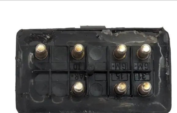 Mercedes-Benz E W124 Fuel pump relay 0065458732 05999660