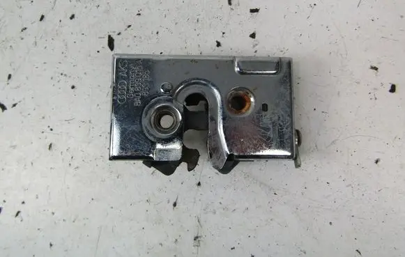 Audi 80 90 S2 B4 Rear door lock 8A0839016A