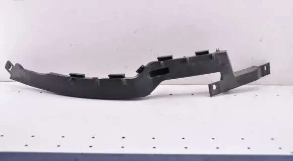 Opel Meriva B Front bumper mounting bracket 13267767