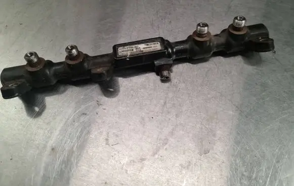 Ford Mondeo Mk III Fuel main line pipe R9144Z050B 05147917761