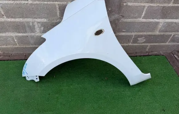 Suzuki Swift IV Fender 