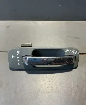 Nissan X-Trail T30 Front door exterior handle 