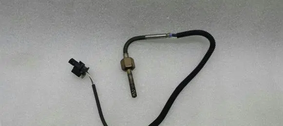 Mercedes-Benz E W212 Exhaust gas temperature sensor A0081532728