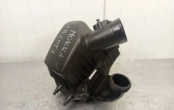 Opel Mokka Air filter box 1047105S01