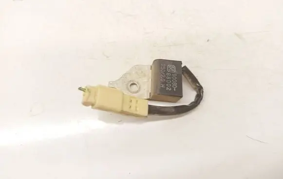 Toyota Avensis T250 Other relay 9008088002