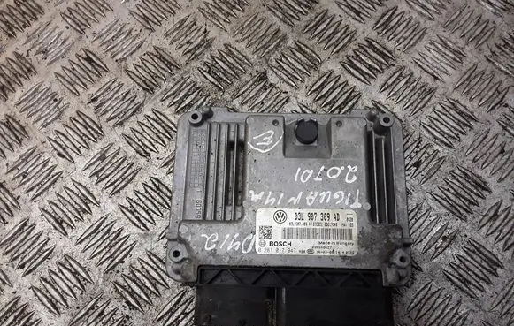 Volkswagen Tiguan Engine control unit/module 03L907309 0281017947