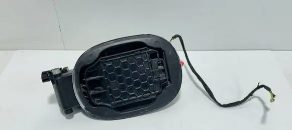 Mercedes-Benz GLA W156 X156 Fuel tank cap A1566300000 49518 A1566304300