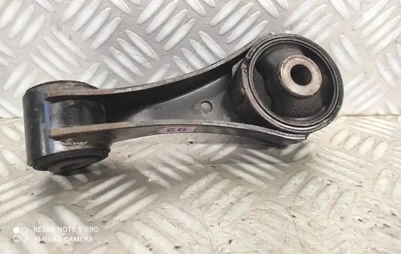 Toyota Yaris Gearbox mounting bracket