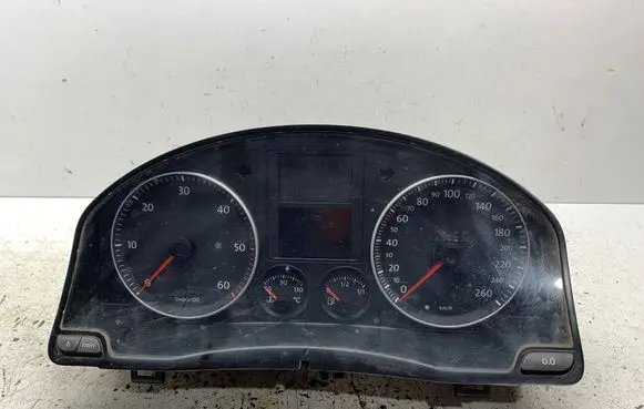 Volkswagen Golf V Speedometer (instrument cluster) 1K0920853Q VWZBZ0G0001132 V0007000