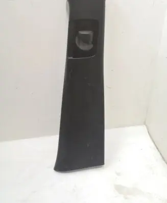 Jeep Cherokee (D)pillar trim (top) 68191368AA