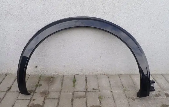 Infiniti Q30 Fender trim (molding) 