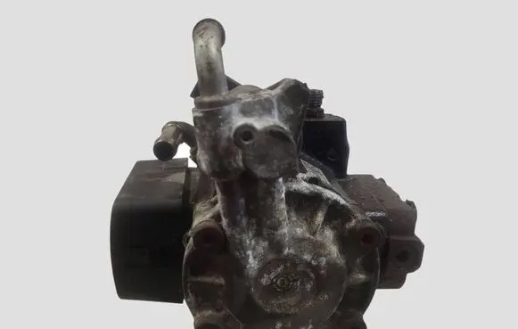Skoda Superb B6 (3T) Fuel injection high pressure pump 03L130755E