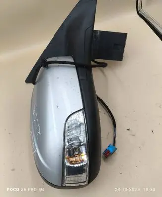 Front door electric wing mirror