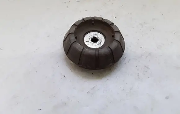 Suzuki SX4 Front coil spring rubber mount NOCODE