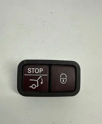 Mercedes-Benz GLC AMG Tailgate/boot open switch button 2128210551 32132103