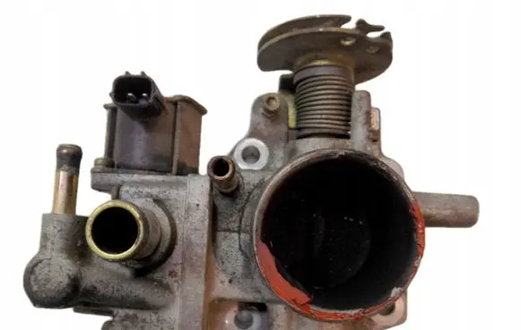 Mazda 323 Throttle valve