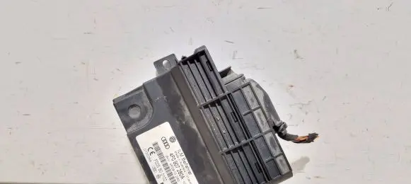 Audi A6 S6 C6 4F Power management control unit 4f0907280a