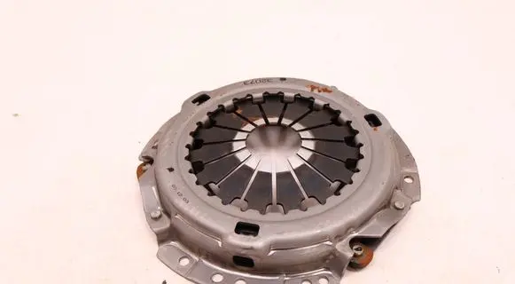 Toyota Yaris Pressure plate 3121032073