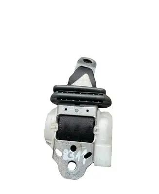 Toyota Yaris Middle seatbelt (rear) H073811