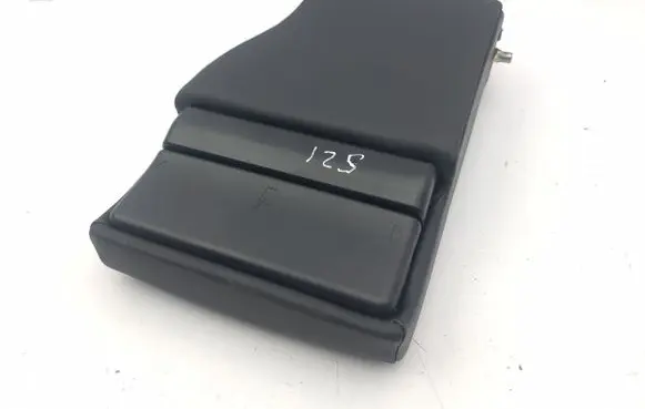 Citroen C-Crosser Rear seat armrest 