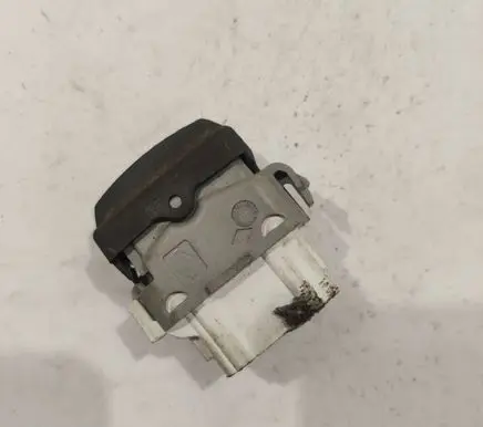 Renault Megane II Child safety switch 308864A