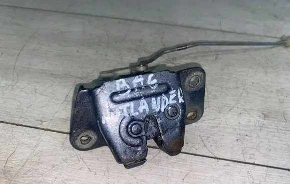 Mitsubishi Outlander Tailgate lock latch 