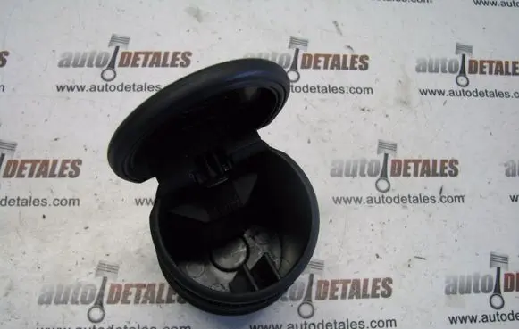 Car ashtray