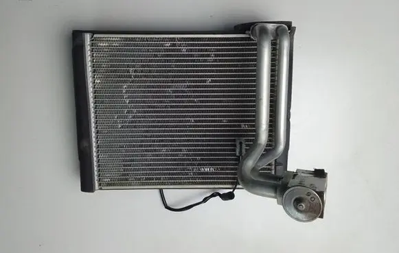 Suzuki Swift II Air conditioning (A/C) radiator (interior) 9541163J00