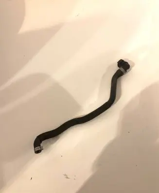 BMW X6 M Coolant pipe/hose 8627119