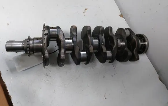 Toyota RAV 4 (XA40) Crankshaft 