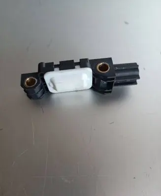Audi A8 S8 D3 4E Airbag deployment crash/impact sensor 4B0959643D