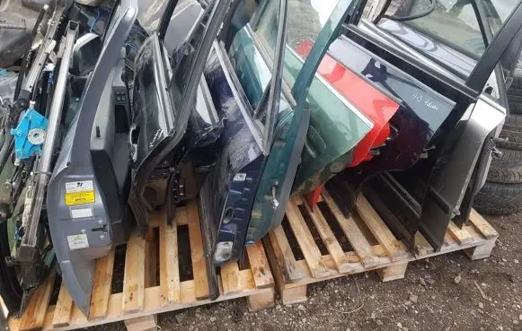 Volvo V50 Rear door pilkos