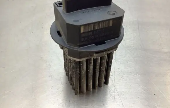 Volvo V70 Heater blower motor/fan resistor F7253 5HL00894120