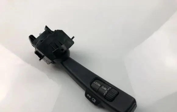 Volvo V50 Indicator stalk 17D770