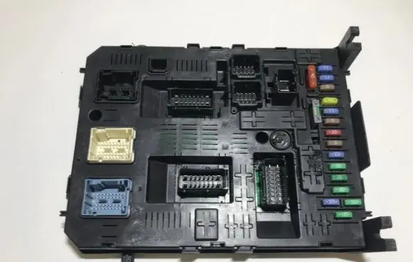 Peugeot 308 Comfort/convenience module 966689538001 9666895380