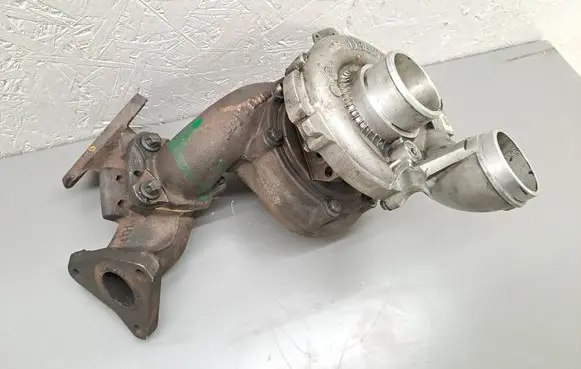 Mercedes-Benz E W211 Turbo A6420900280 A6421400136