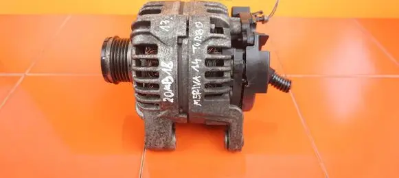 Opel Meriva B Generator/alternator 20MB18