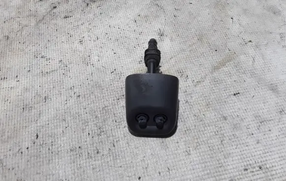 Volkswagen Transporter - Caravelle T5 Headlight washer spray nozzle 7H0955101B