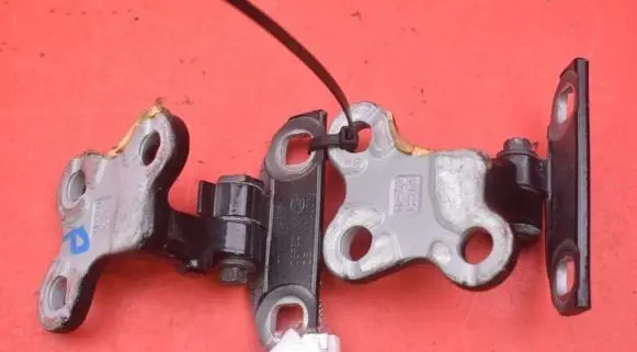 Front door hinge set
